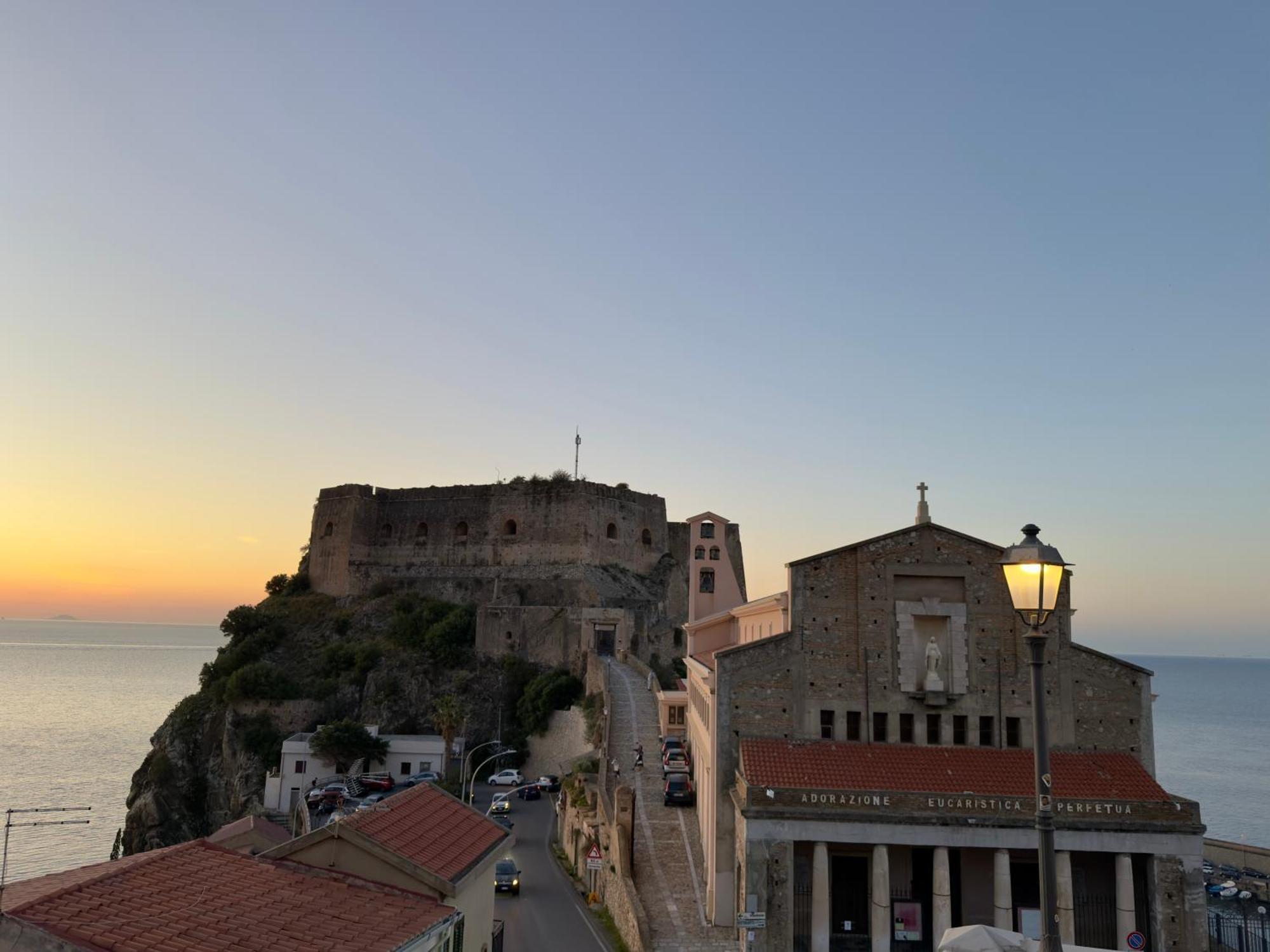 Leonardo Suites Scilla Exteriér fotografie